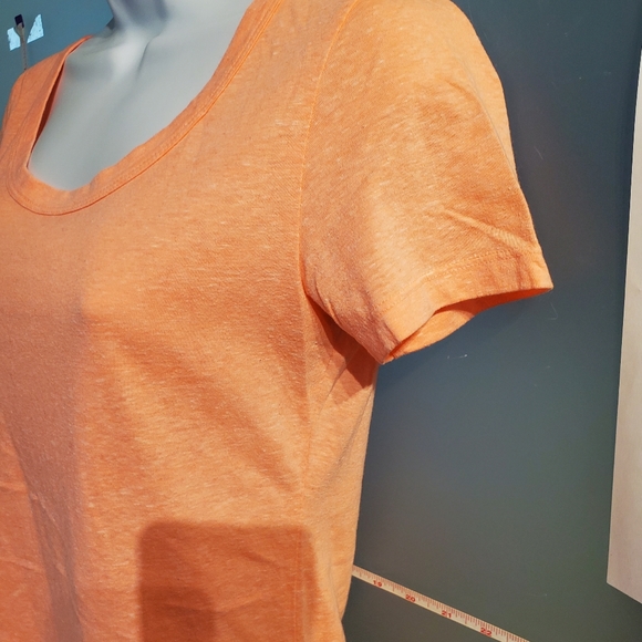 Like NEW! Small, Peachy S/S Top, Sexy Cut Out Straps on Back, Stretchy - Picture 4 of 10